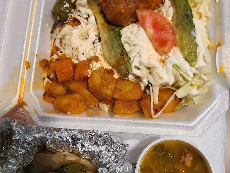 Taquería La Morenita (Food Truck) food